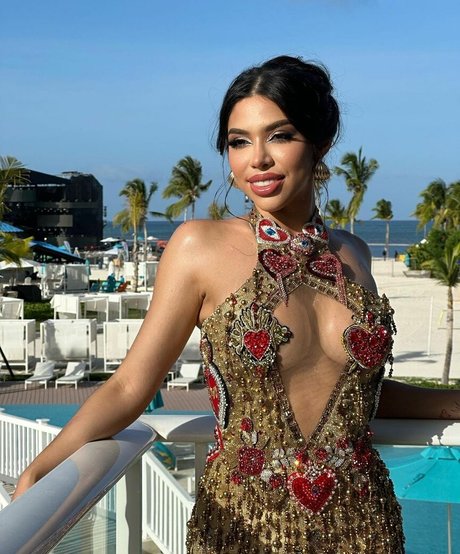 Yeri Mua adult model archive