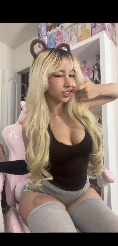 Rina Magi star pretty galleries