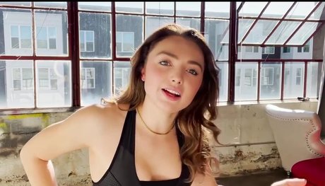 Peyton List perfect actress photo