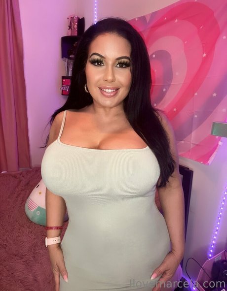 latinamilfnyc star best photos