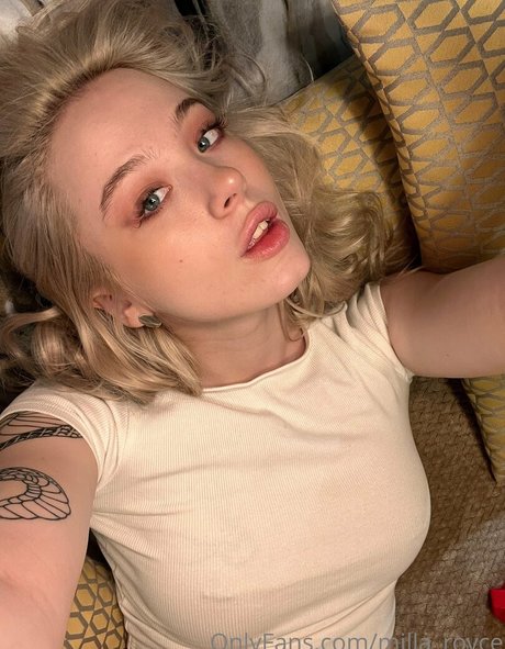 milla snake model best picture