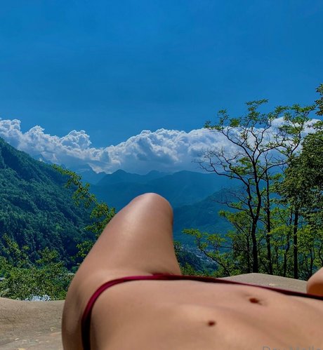 Dayane Mello erotic star pic