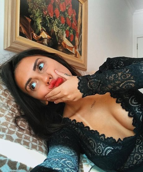 Vitoria Marcilio xxx model pic