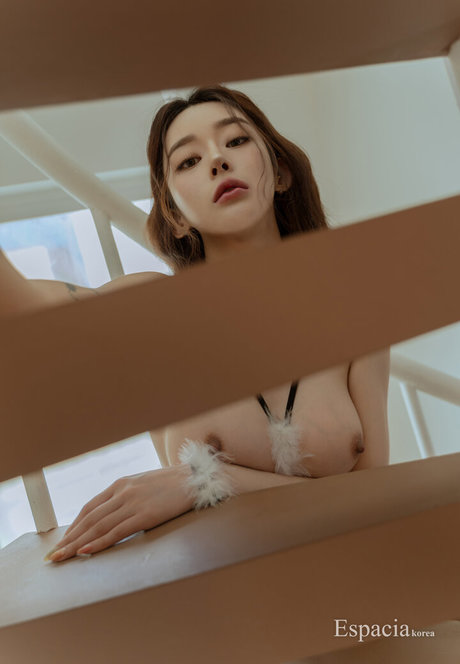 Espacia Korea adult model photos