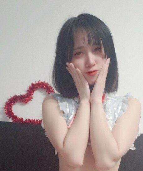 hinacchi free top model picture