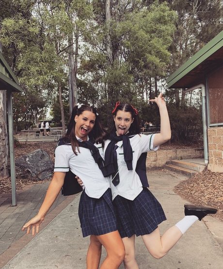 Desi Johnson high quality actress pictures