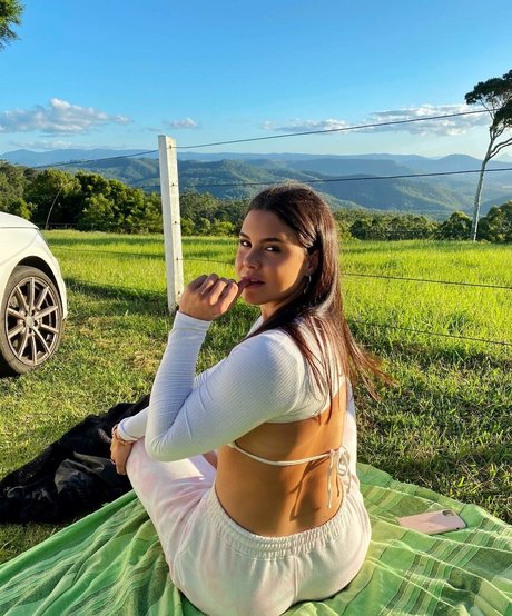 Desi Johnson star porn pics