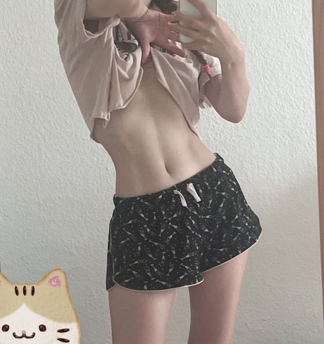 Drellatsun nude star pics