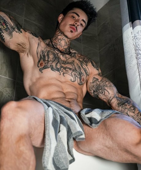 jakipzfree beautiful pornstar pic