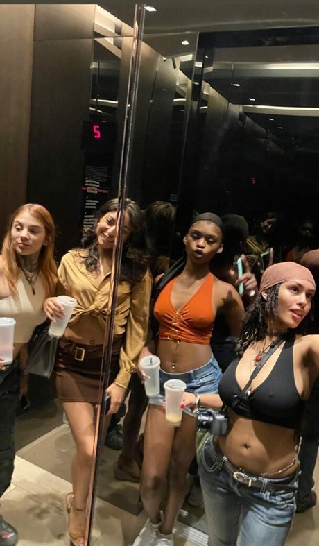 Aaliyeezy pornstar nice images