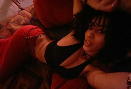 Aaliyeezy pornstar hd photos