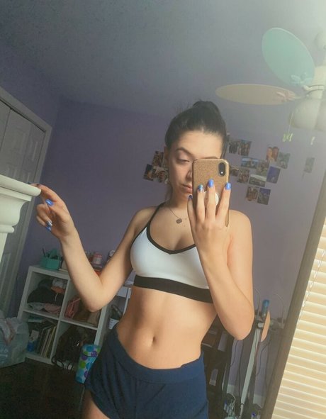 deedeemariev star exclusive images