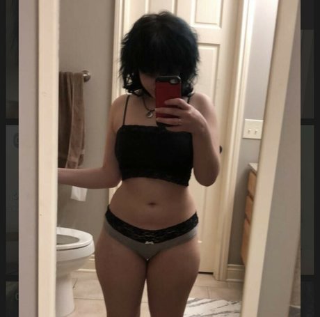 Guttergirlgab model sex pics