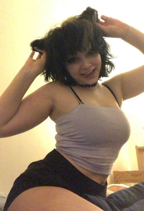 Guttergirlgab high quality actress photo