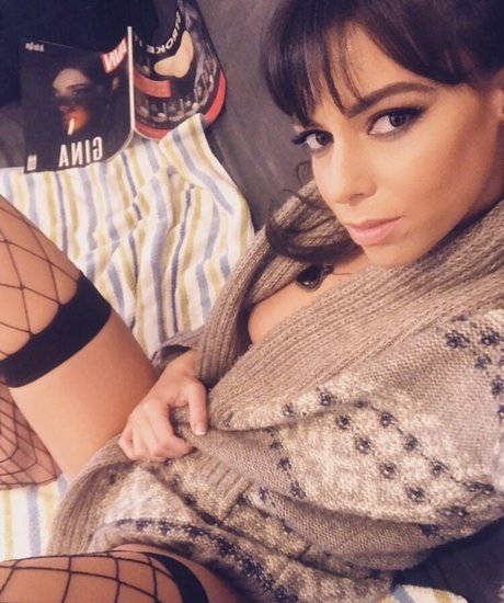 veraking erotic actress gallery