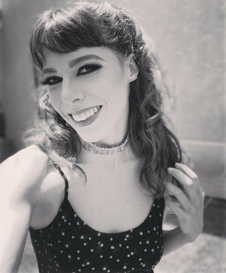 veraking xxx model pic