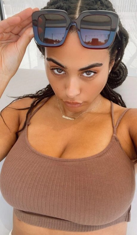 Raina Morris pornstar beautiful pic