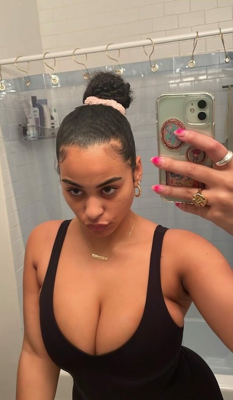 Raina Morris xxx star archive