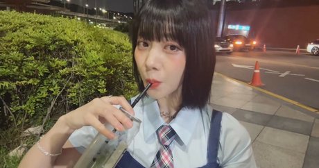 Baerasoni nude star image