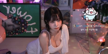 Baerasoni model porn photos