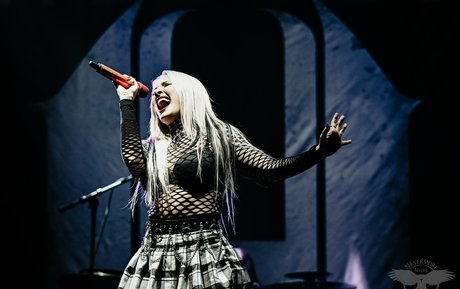 Addie Nicole Amick pornstar pics