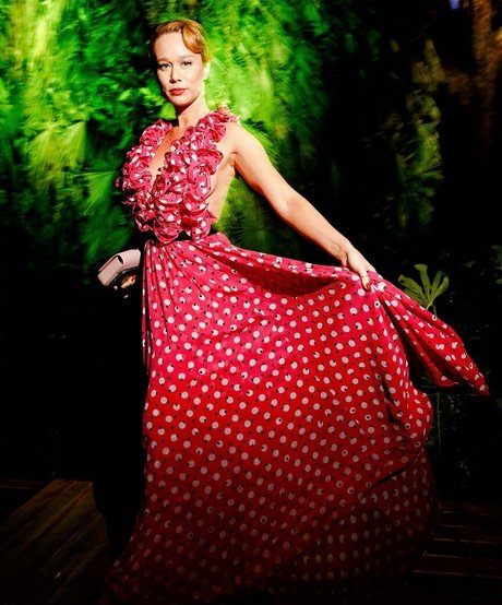 Mariana Ximenes sexy star image