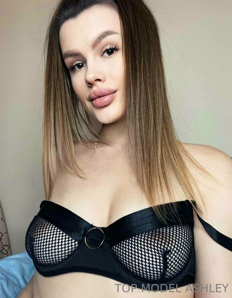 kissasshly nude actress gallery