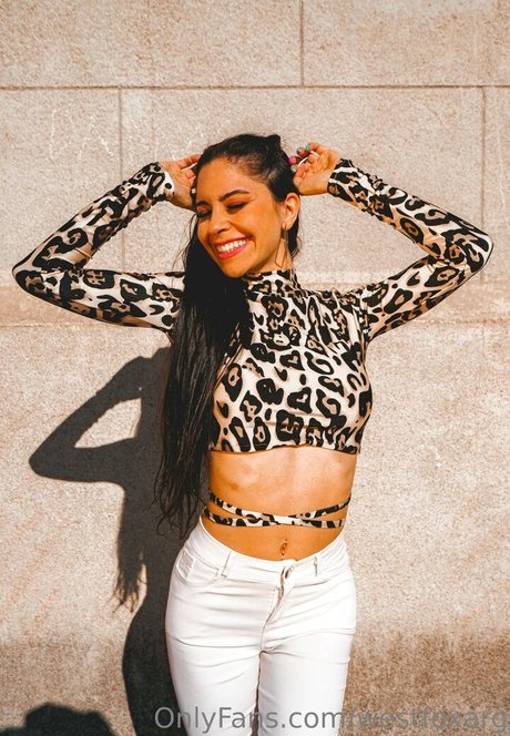 westfoxarg model hot pics