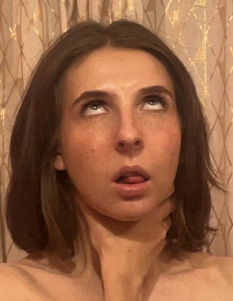 MeganBitchell model best picture