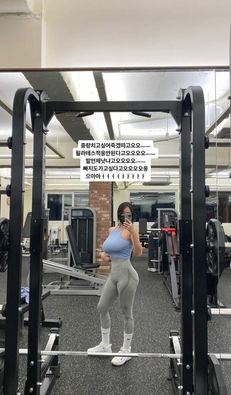 Tashay0ung porn model pictures