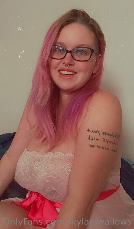 skylarswallows star pretty archive