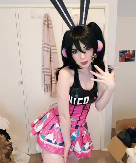 elefire the elf art star archive