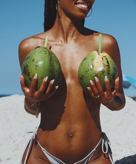 Tina Calamba pornstar perfect pic