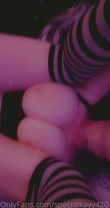 cosmickayla model picture