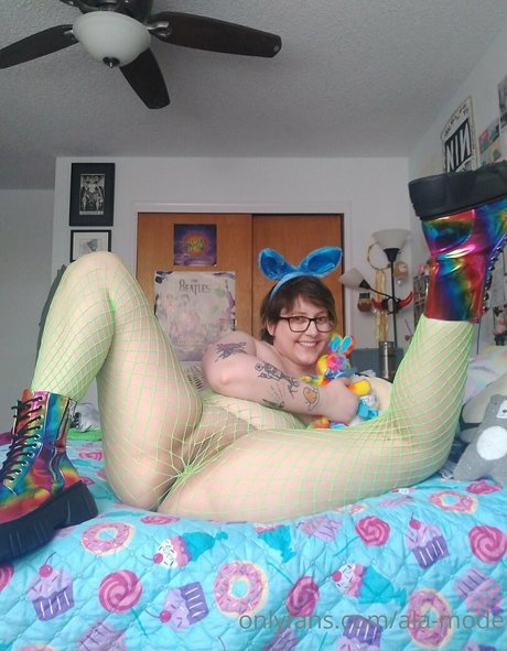 ala mode sex star pictures