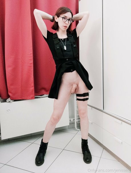 jenissenj perfect actress pictures