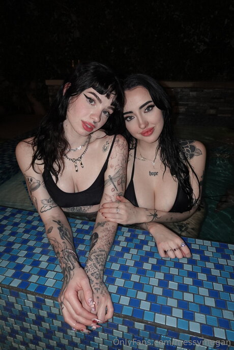 messymegan model sexy pics