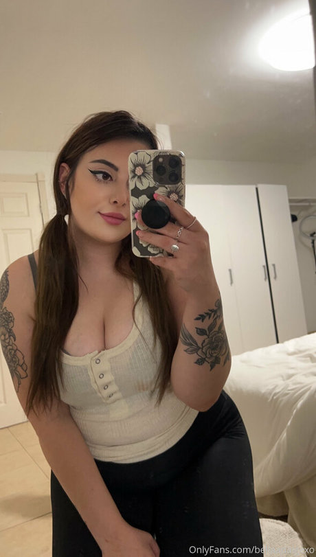 bellaapaigexo high quality star images