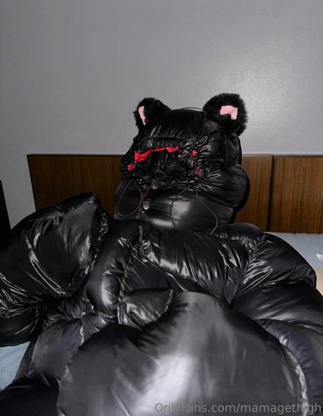 mamagethigh pornstar adult photo