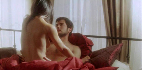 Emmanuelle Chriqui model best picture