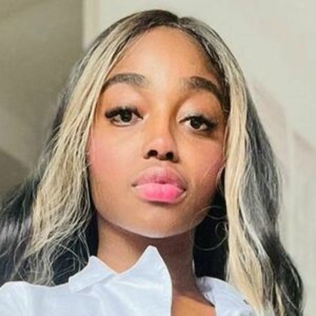 Lucero Black top model img