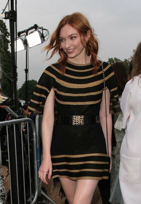 Eleanor Tomlinson star hot photos