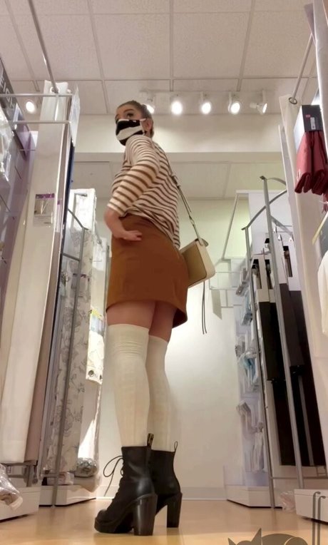 Mathema Kitten pornstar adult img