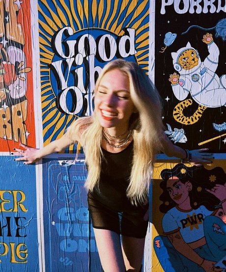 Fernanda Schneider model naked gallery