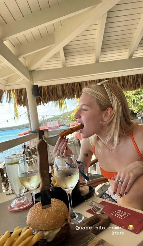 Fernanda Schneider free model photos