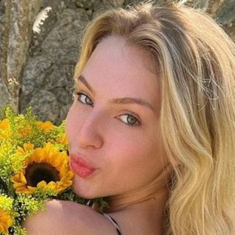 Fernanda Schneider pornstar high quality photo