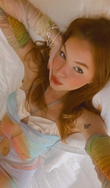 Fernanda Schneider star free picture