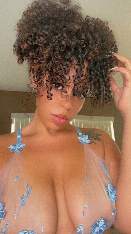 strokeitforher free pornstar photos