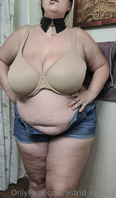 astrid rose22 model adult pictures