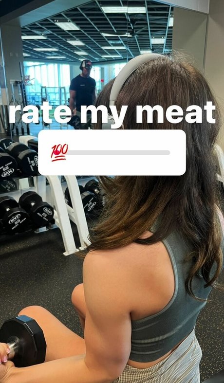 Lunchbaglujan naked pornstar pic